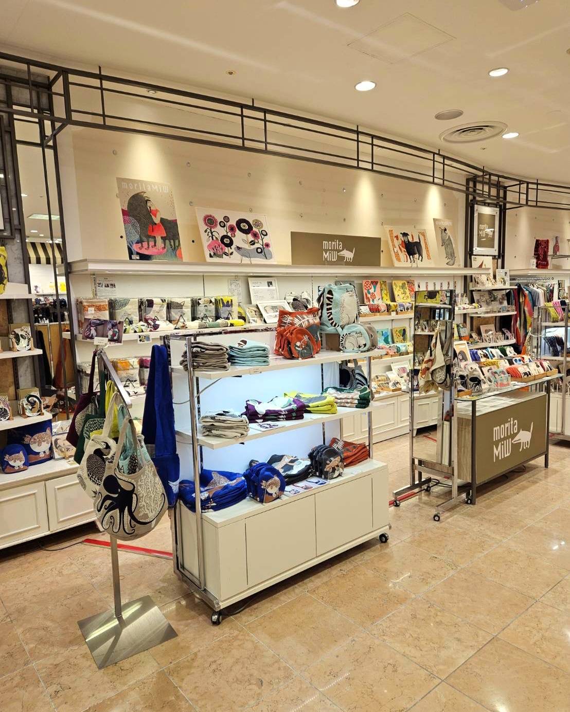 鶴屋百貨店 1F婦人雑貨売場